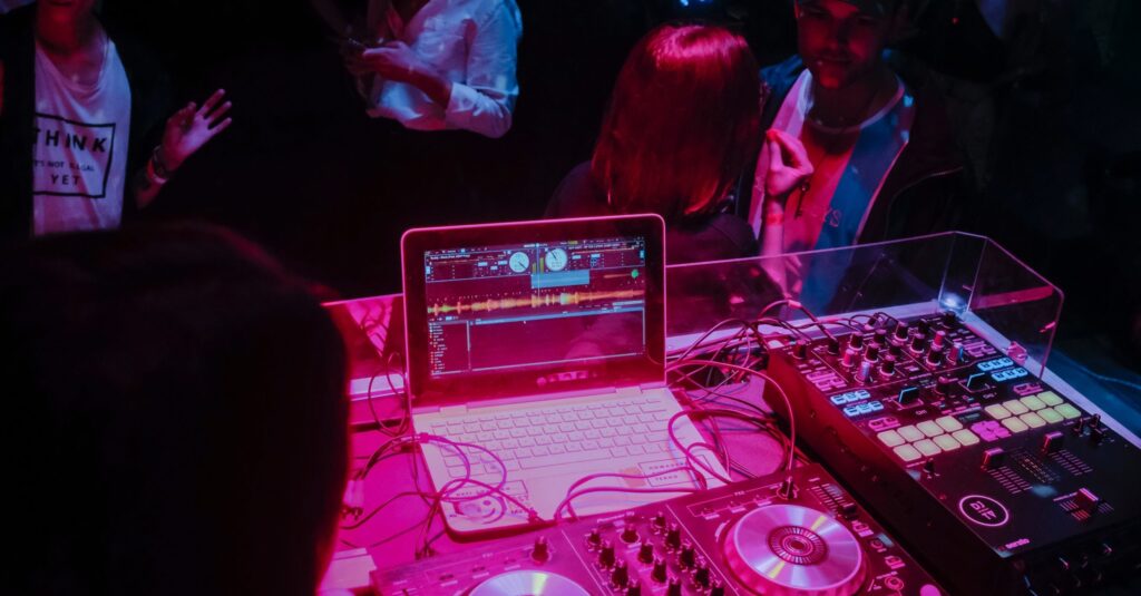 Beginners Guide to DJ Equipment